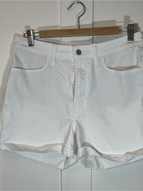 Old navy Classic white Shorts